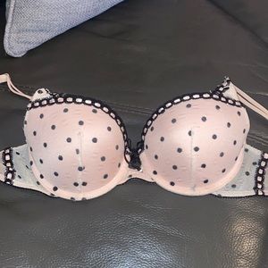 Victoria’s Secret Very Sexy Balconet 34B